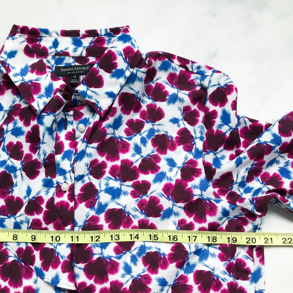 ✨$15✨ Banana Republic Dillon Floral Ruffle Shirt - Picture 4 of 5